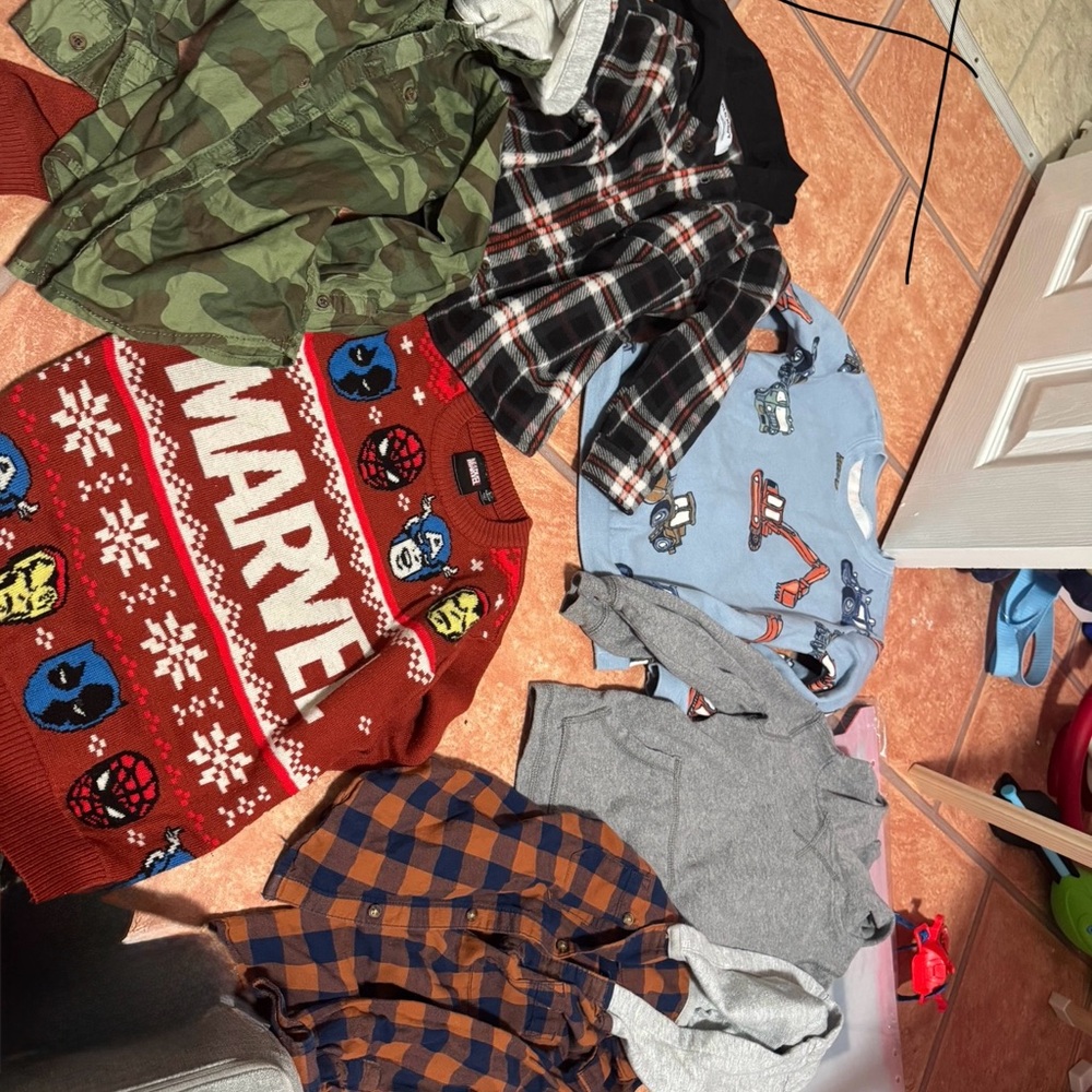 Random sweaters & sweatshirts